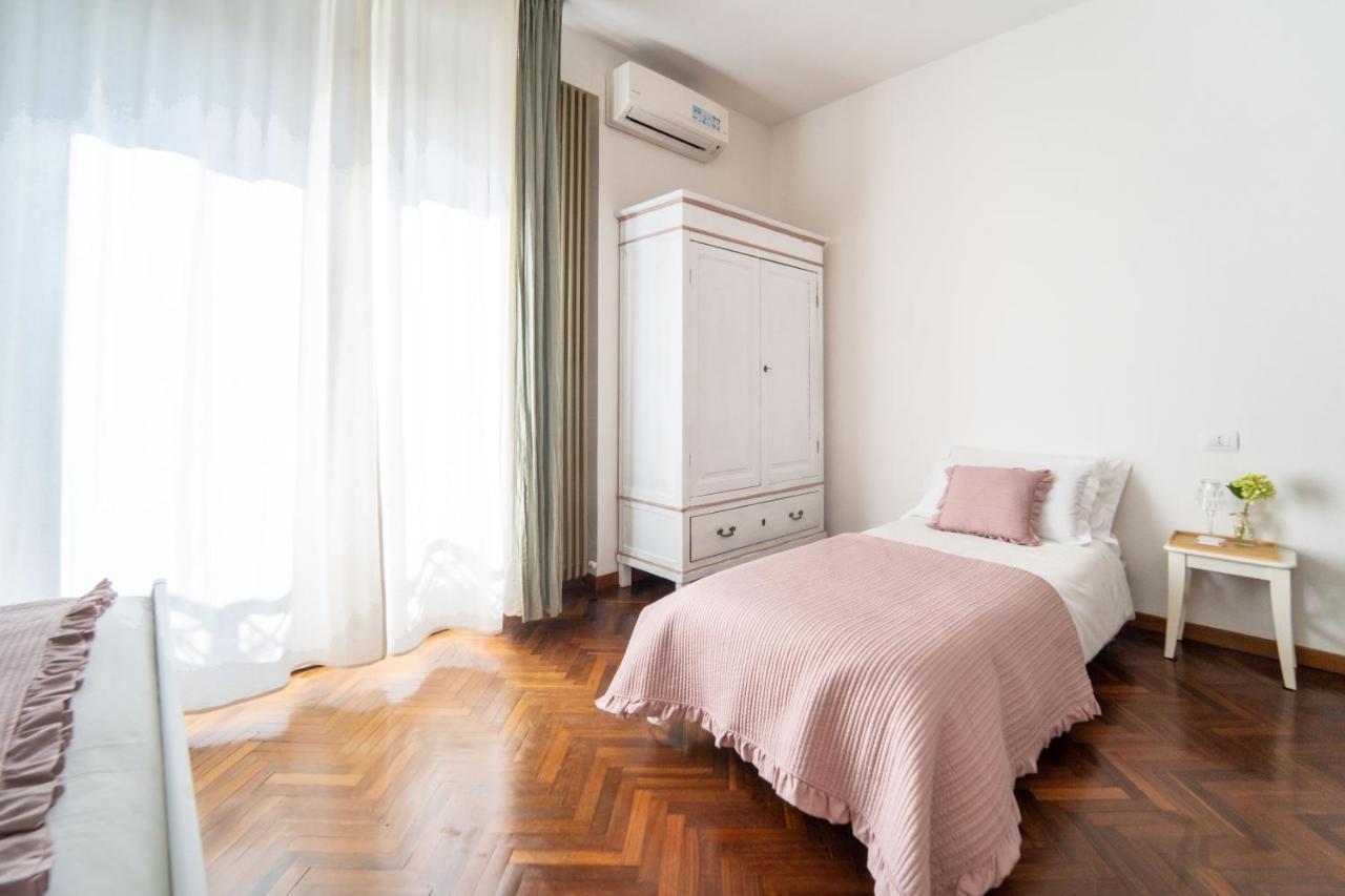佩萨罗Casa Di Anna公寓 外观 照片